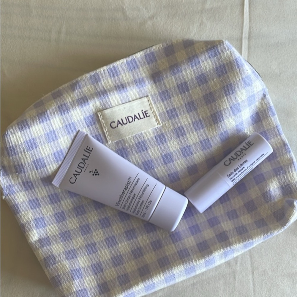 Caudalie PARIS Pouch body lotion and lip conditioner